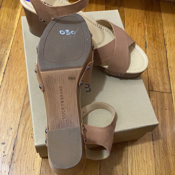 Comfortable open toe block heel - Picture 3 of 6